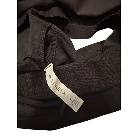 Athleta built in bra top black sz small racer back ring - Picture 3 of 5